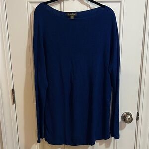 Tommy Bahama Blue Crew Neck Sweater, size large